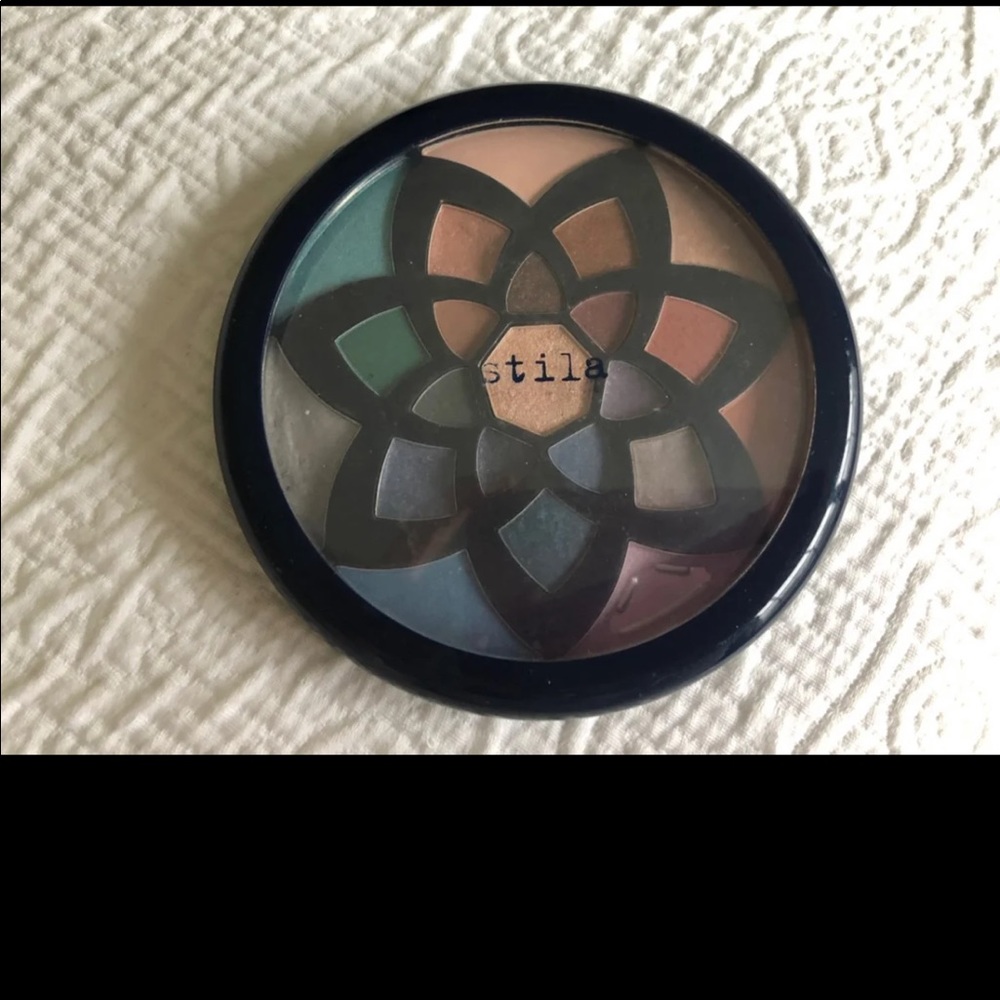 Stila Eye Shadow Palette